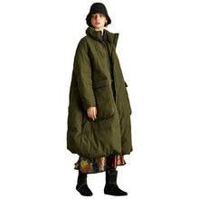 Load image into Gallery viewer, Jiqiuguer Women Thickened Down Jacket